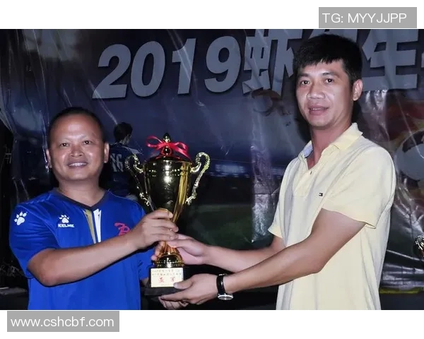 十大血腥足球明星揭示赛场背后的暴力与激情