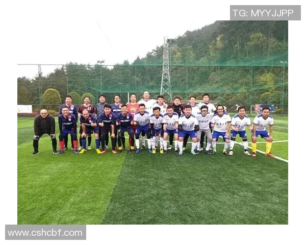 成都足球队团队协作深度解析与其他球队的对比研究 成都足球队团队协作深度解析与其他球队的对比研究