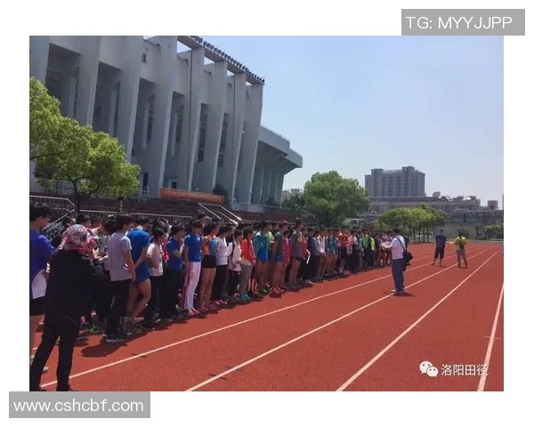 南京足球队在钻石联赛中的比赛经验与表现分析